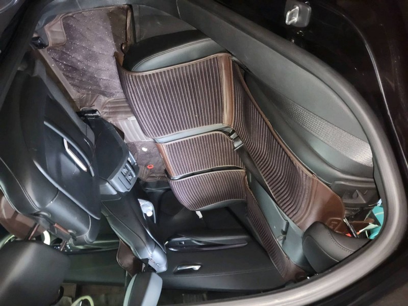 保定21年凯迪拉克XT45