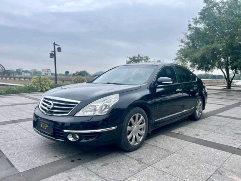 东莞09年日产天籁3