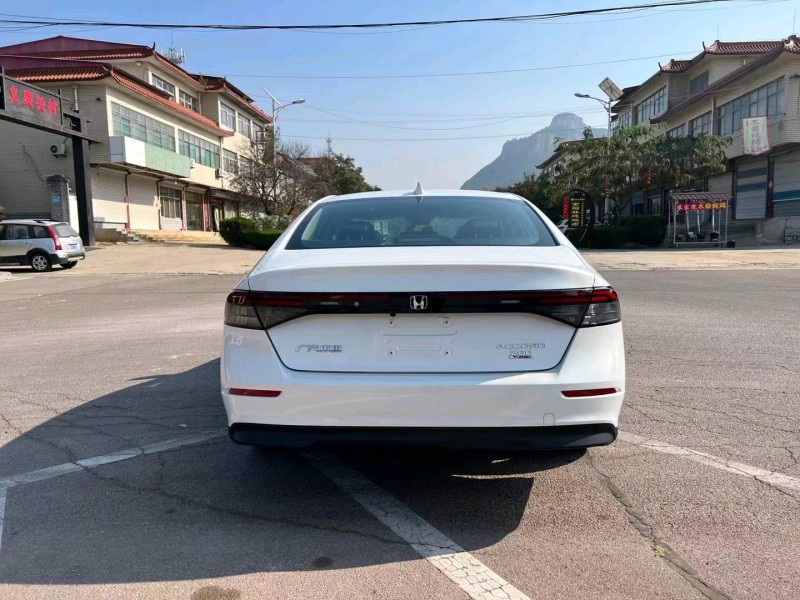 东营23年本田雅阁9