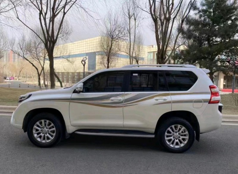 邯郸16年丰田普拉多8