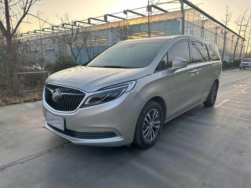 东营17年别克GL82