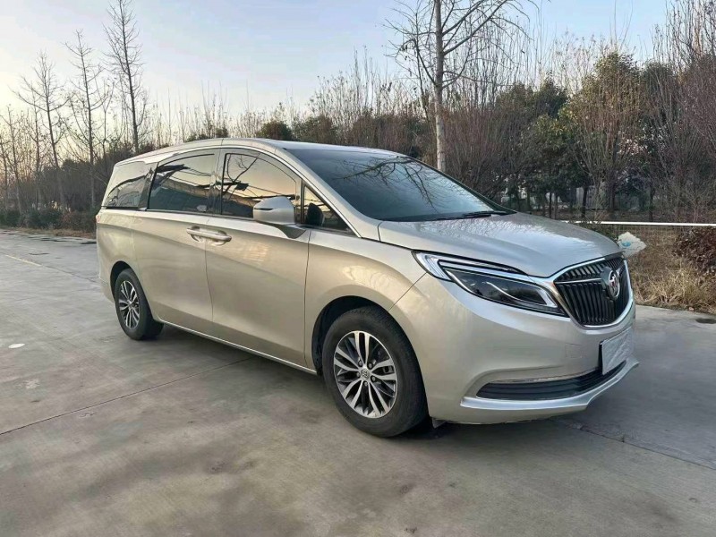 东营17年别克GL83