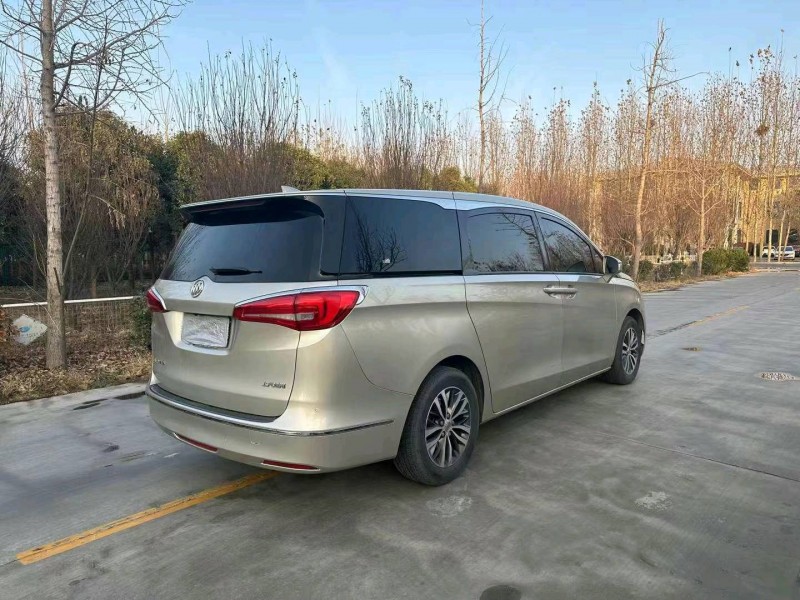 东营17年别克GL87