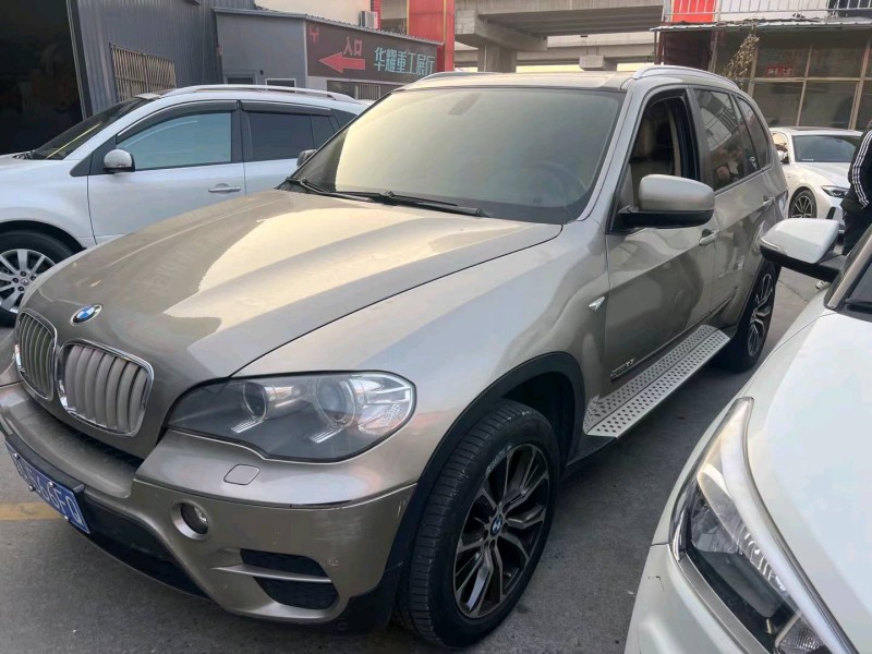 济南11年宝马X53