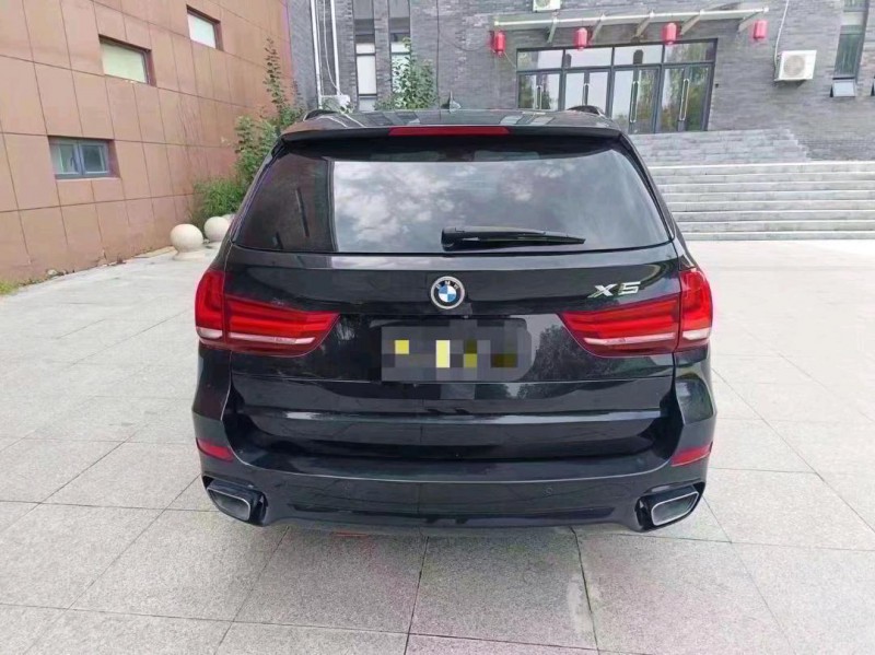 济南17年宝马X58