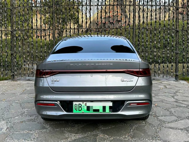 珠海23年比亚迪秦3