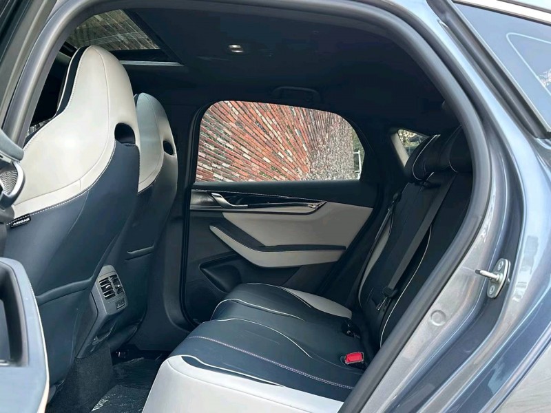 珠海23年比亚迪秦8