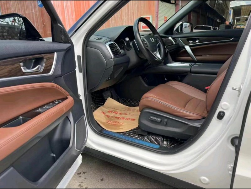 广州17年本田URV5