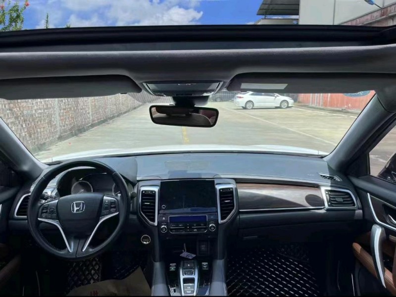 广州17年本田URV6