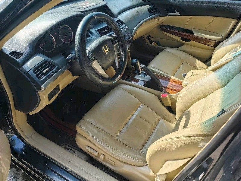 湖州12年本田雅阁9