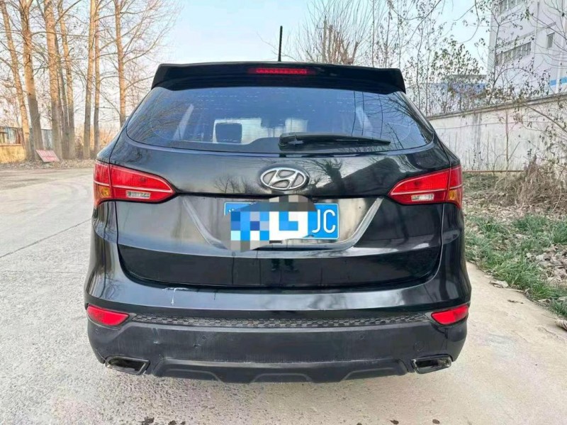 马鞍山13年现代新胜达5