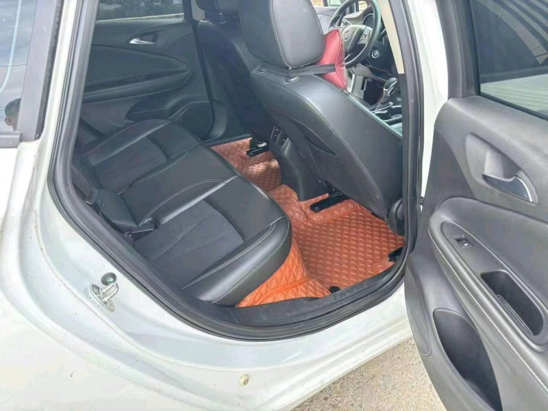 珠海21年别克威朗3