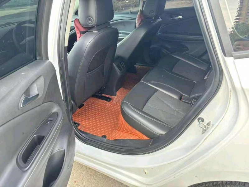 珠海21年别克威朗8