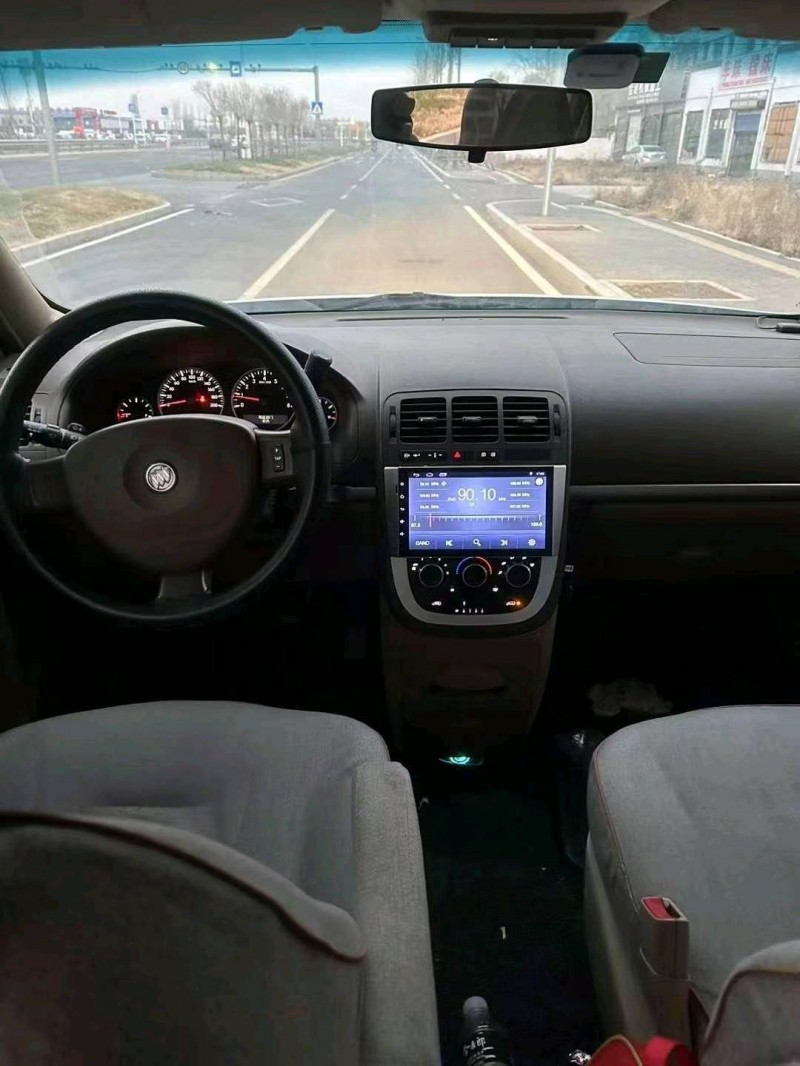 枣庄17年别克GL85