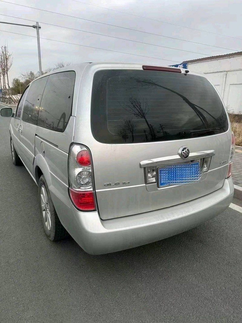 枣庄17年别克GL89