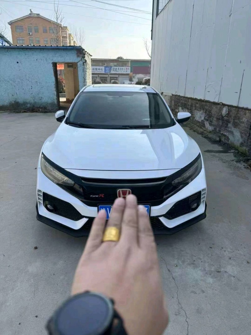 枣庄18年本田思域1