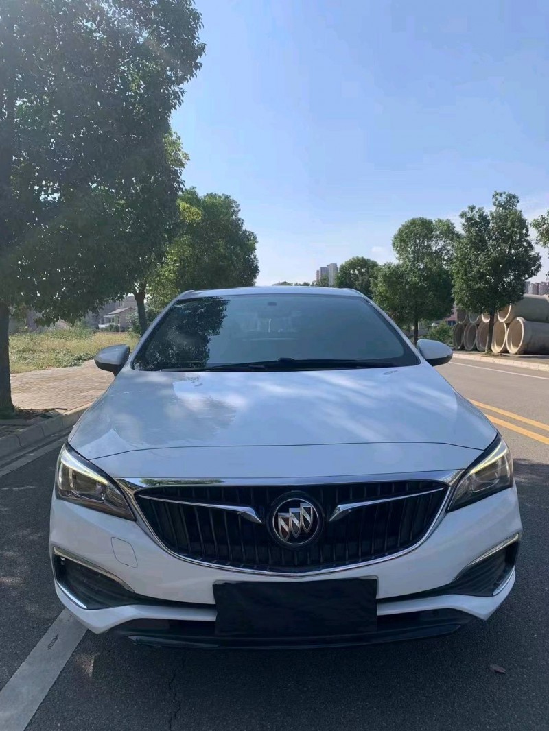 邵阳18年别克威朗1