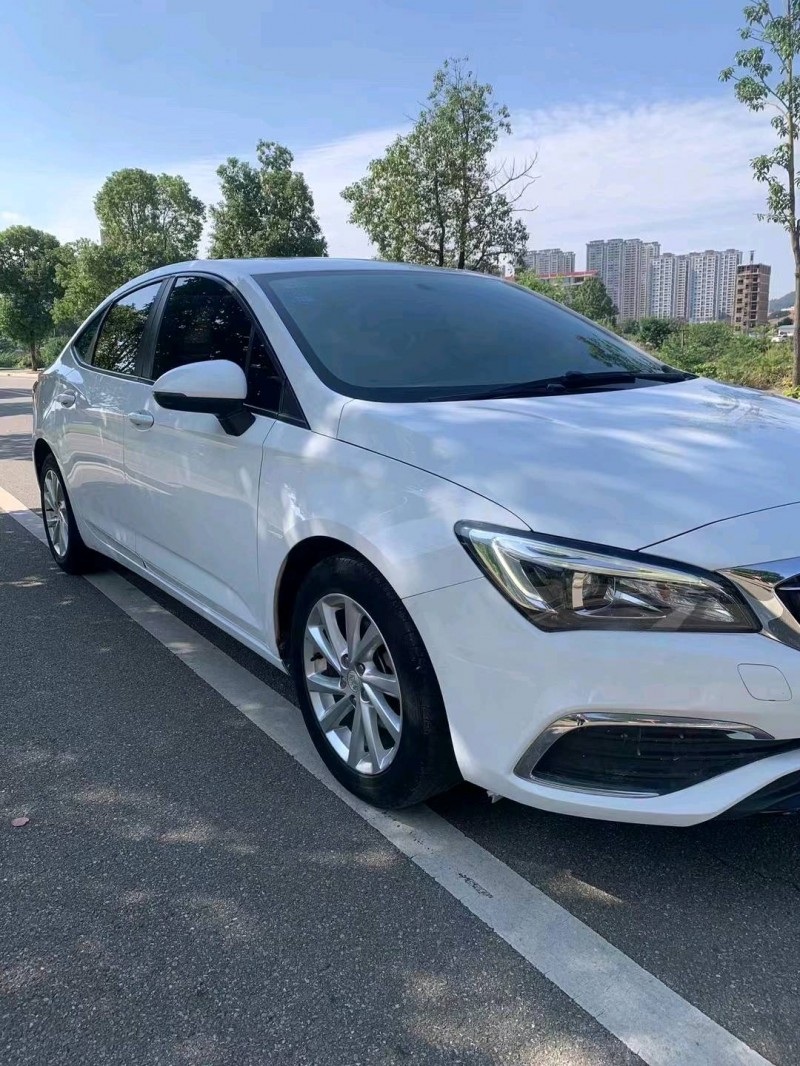 邵阳18年别克威朗3