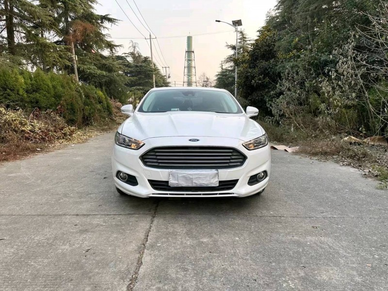 徐州15年福特蒙迪欧1