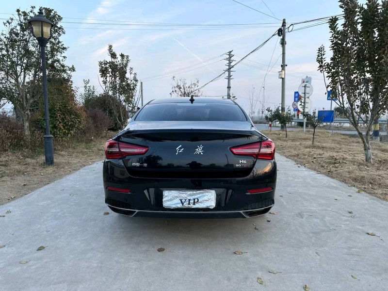 徐州22年紅旗H59