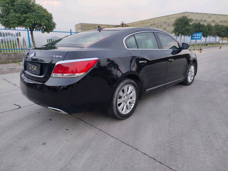 徐州13年别克君越5