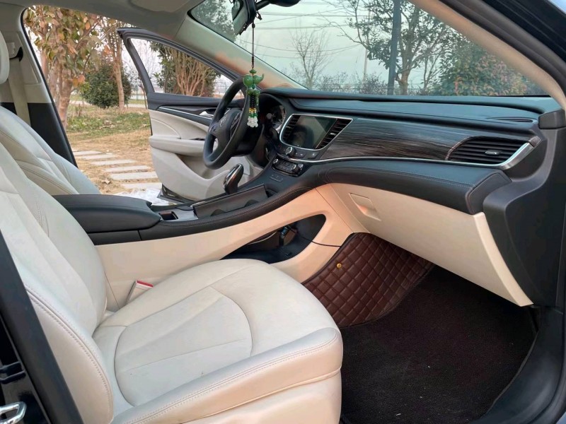 徐州20年别克君越6