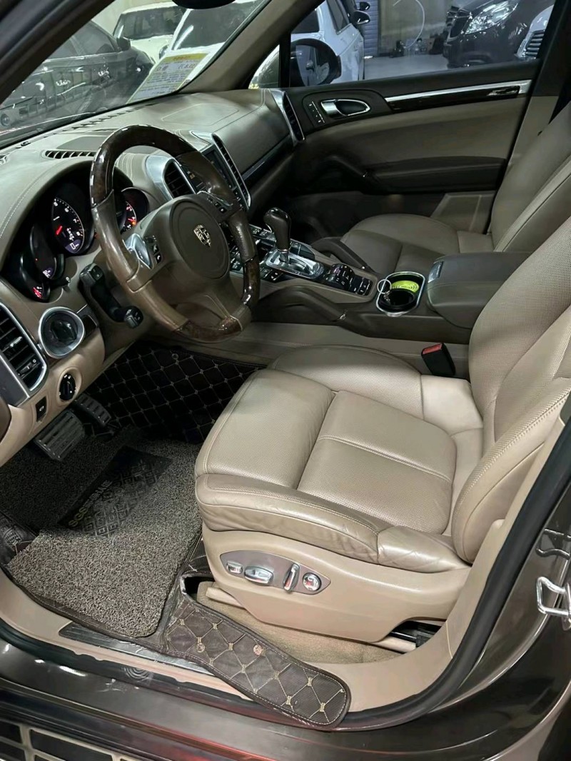 廊坊12年保时捷卡宴6