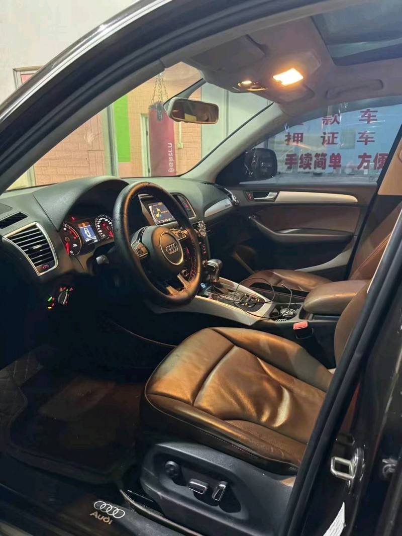 中山14年奥迪Q57