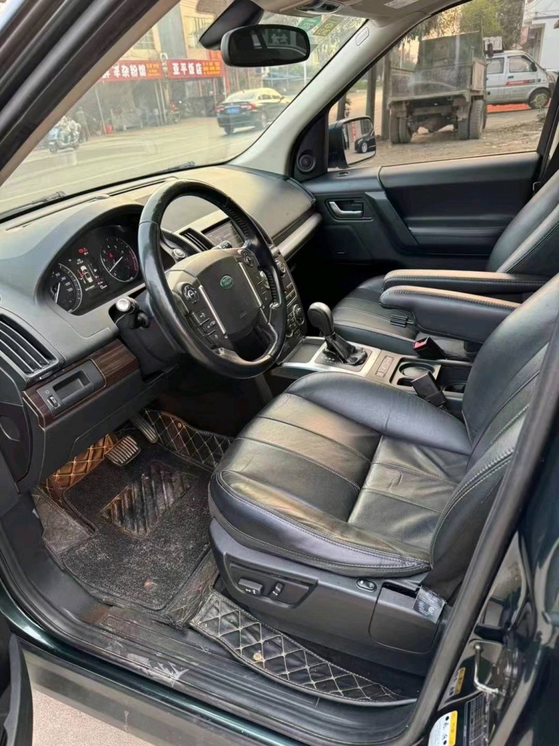 邵阳14年路虎神行者7