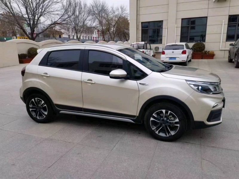 保定19年吉利远景2