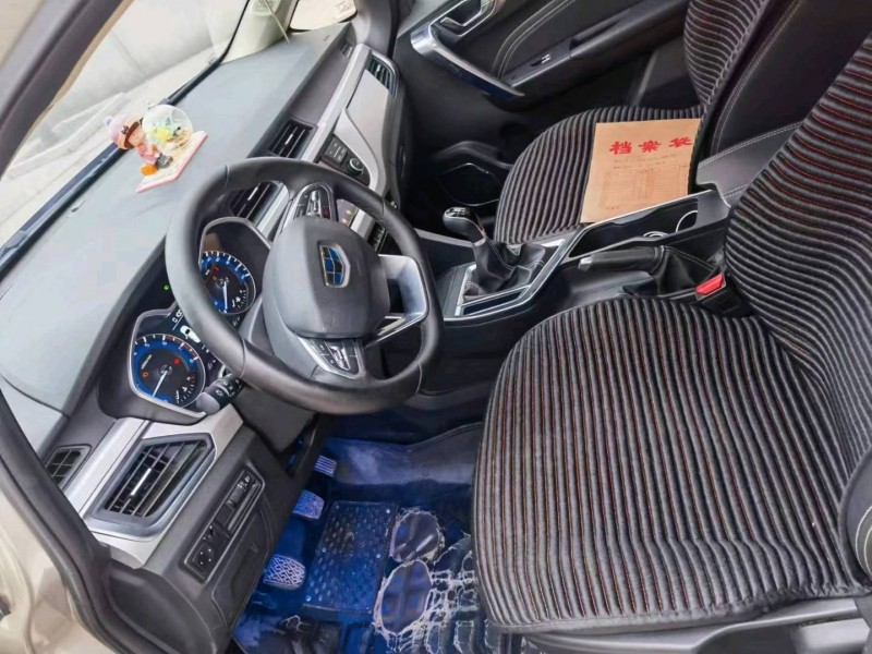 保定19年吉利远景6