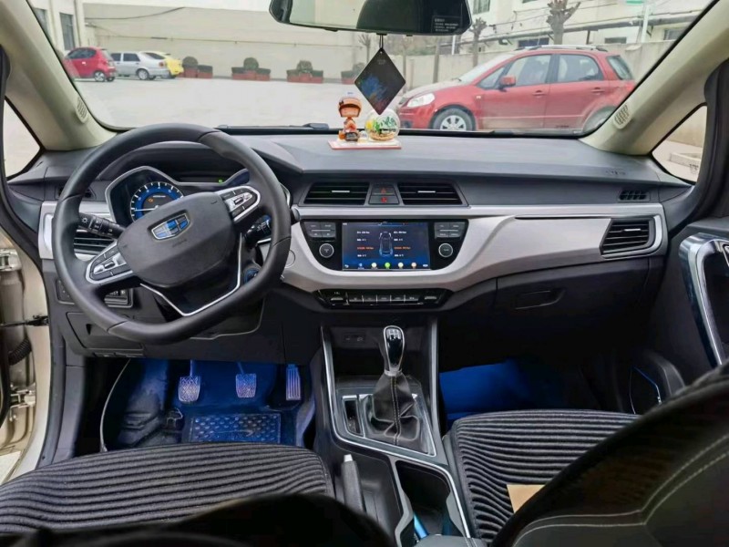 保定19年吉利远景8