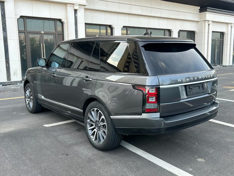 徐州18年路虎揽胜行政4