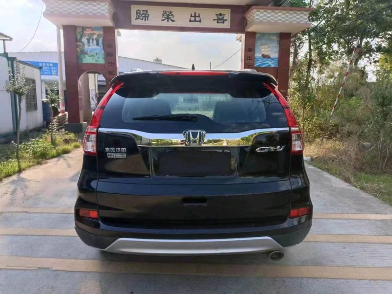 汕头16年本田CRV8