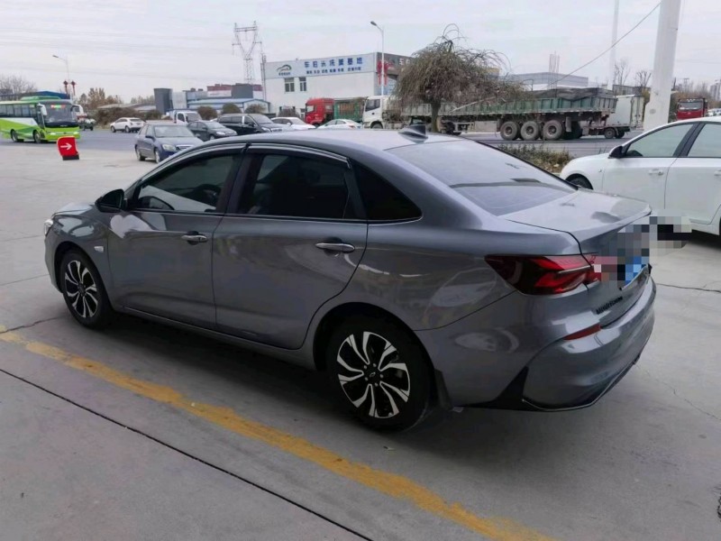 保定20年雪佛兰科鲁泽5