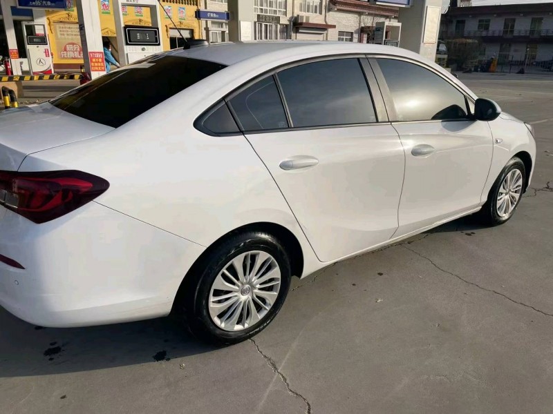 保定20年别克凯越8