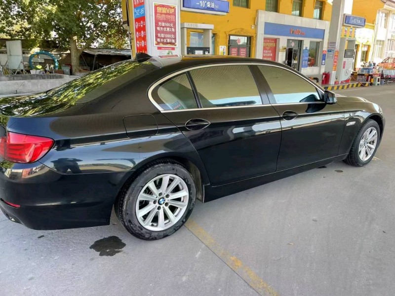 保定12年宝马5系5