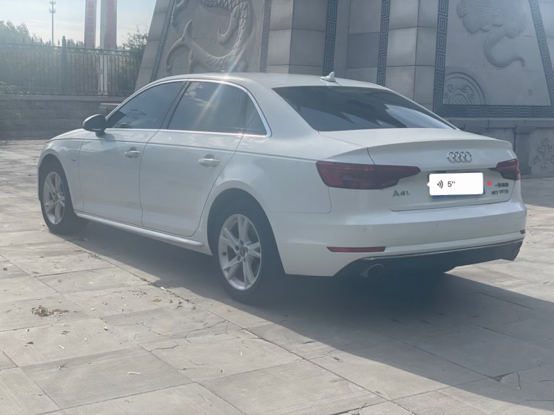 济宁17年奥迪A4L7