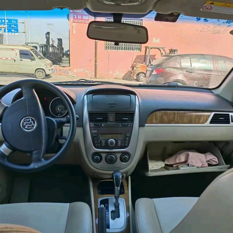 天津16年别克凯越4