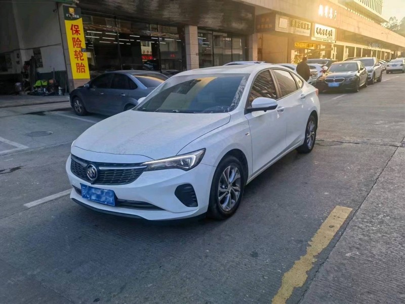 珠海23年别克威朗5