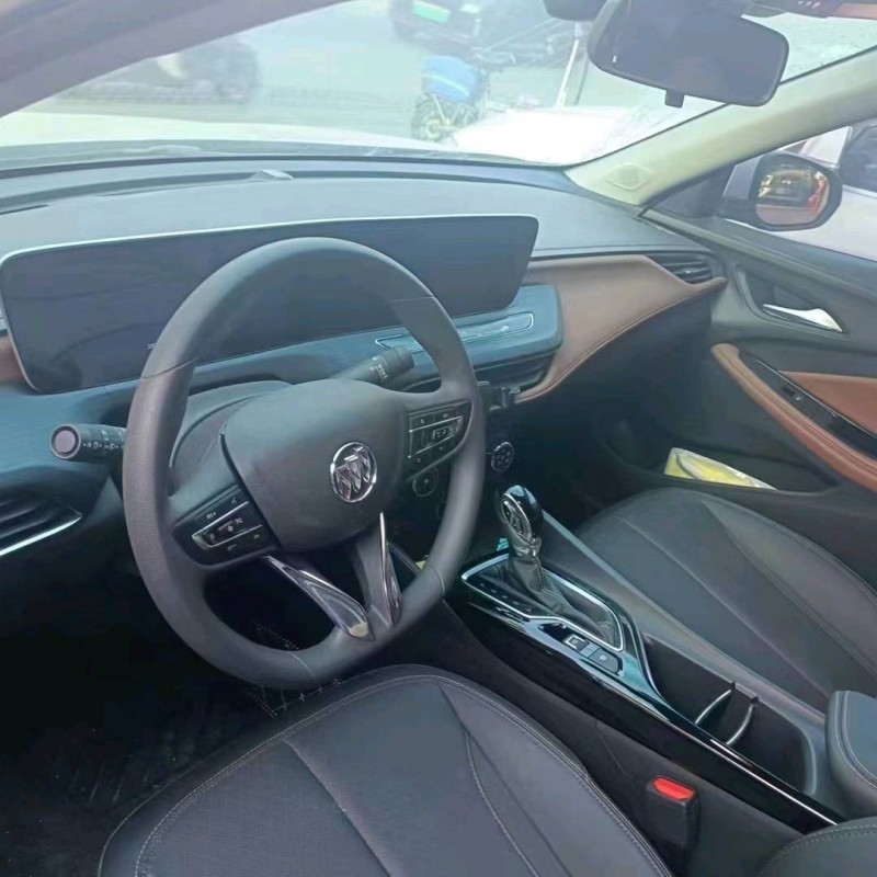 珠海23年别克威朗6