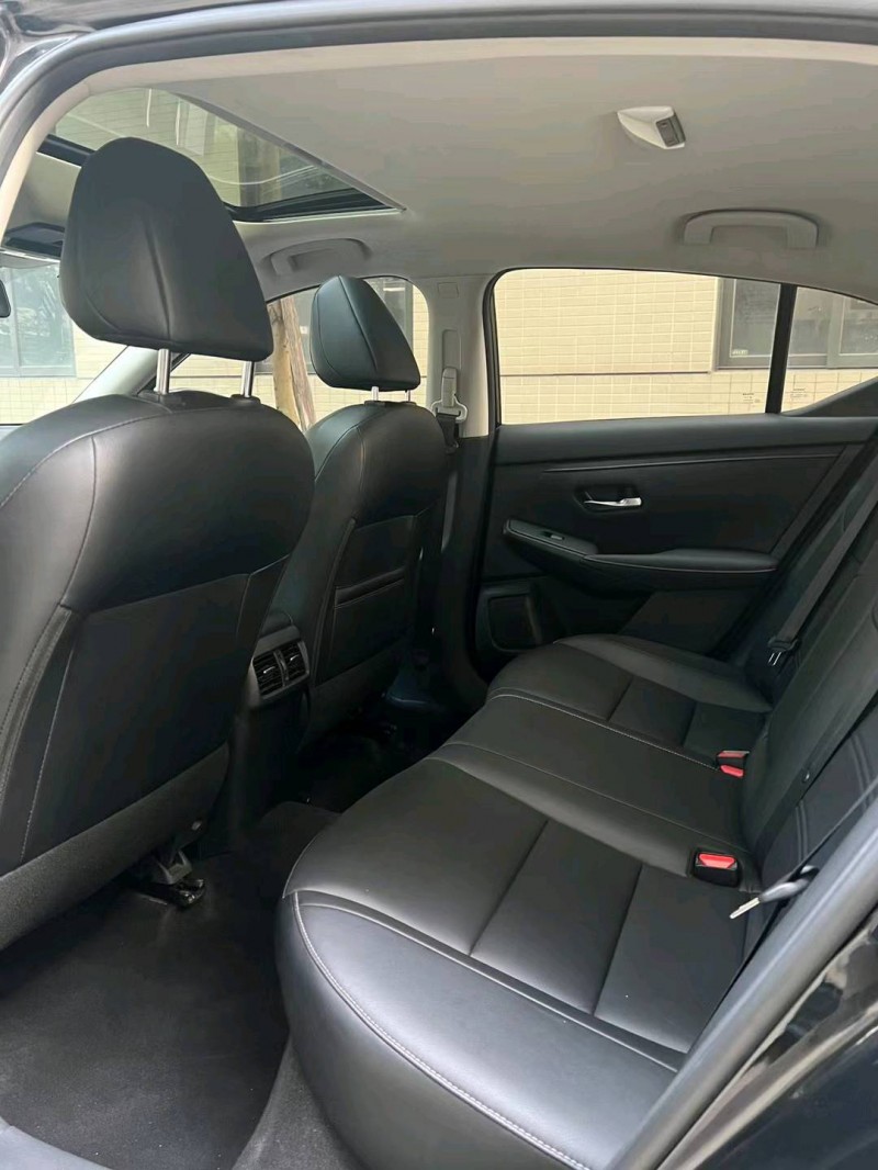 佛山20年日产轩逸5