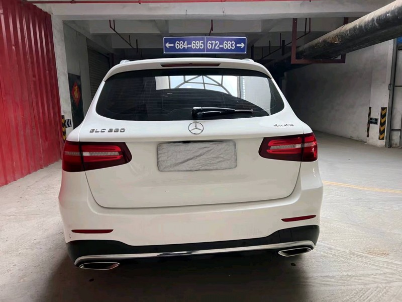 济南18年奔驰GLC9