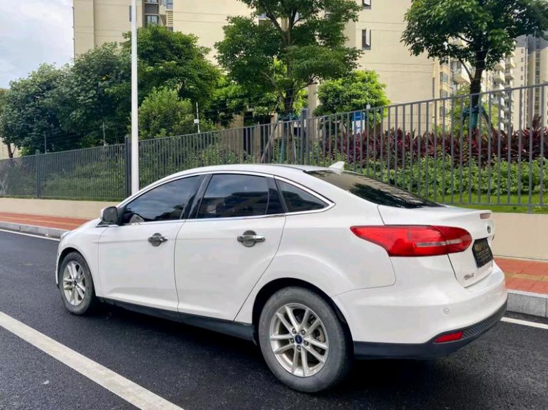 东莞16年福特福克斯8