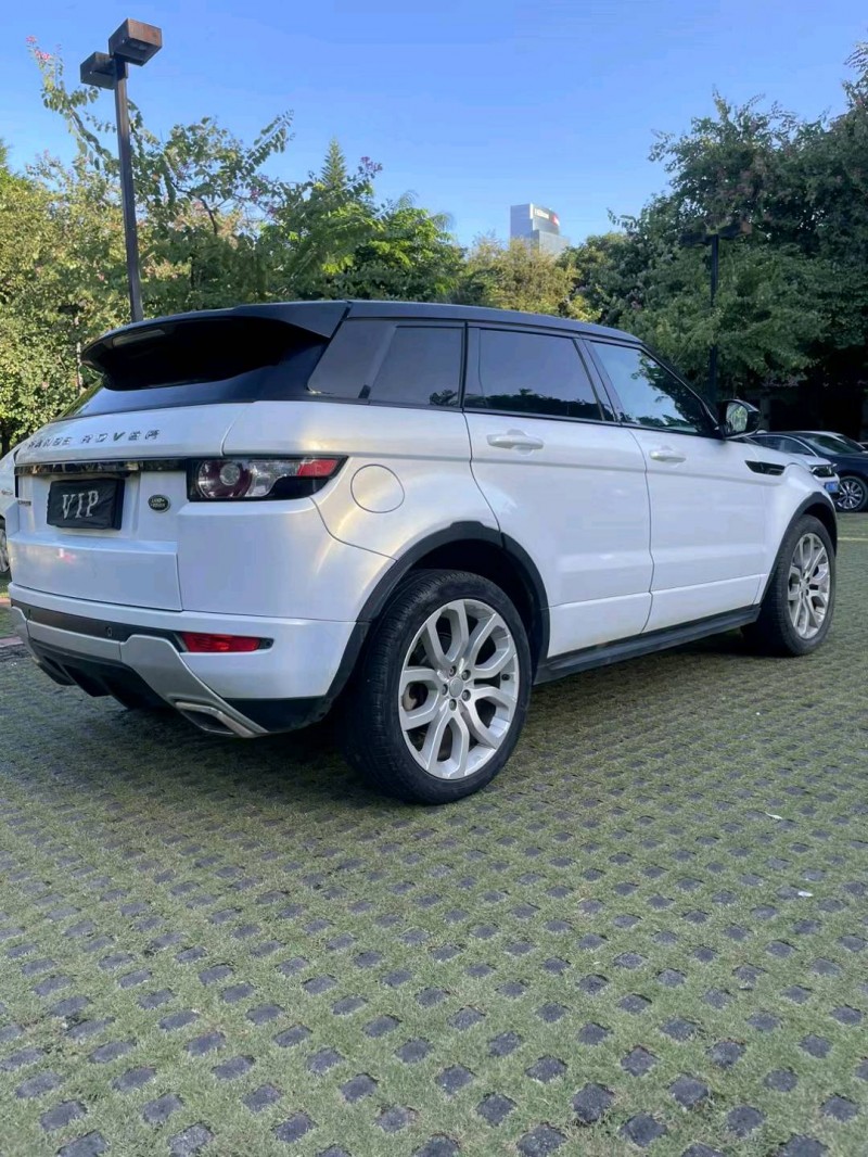 广州14年路虎极光7