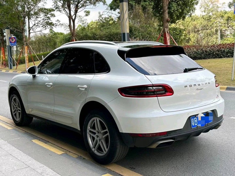 广州19年保时捷Macan7