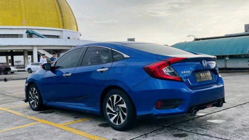 东莞19年本田思域8