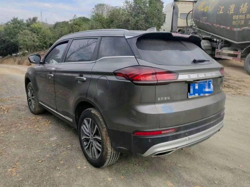 马鞍山20年吉利博越7