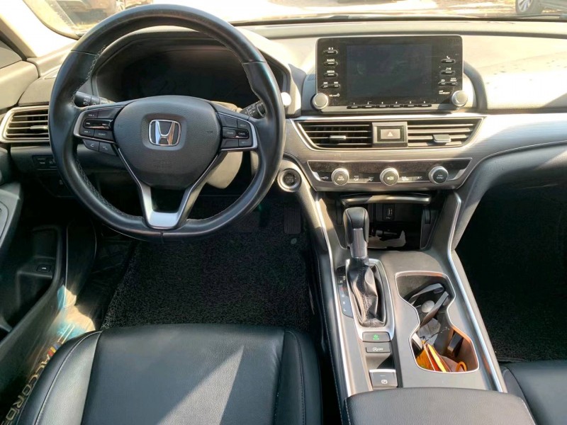 广州20年本田雅阁4