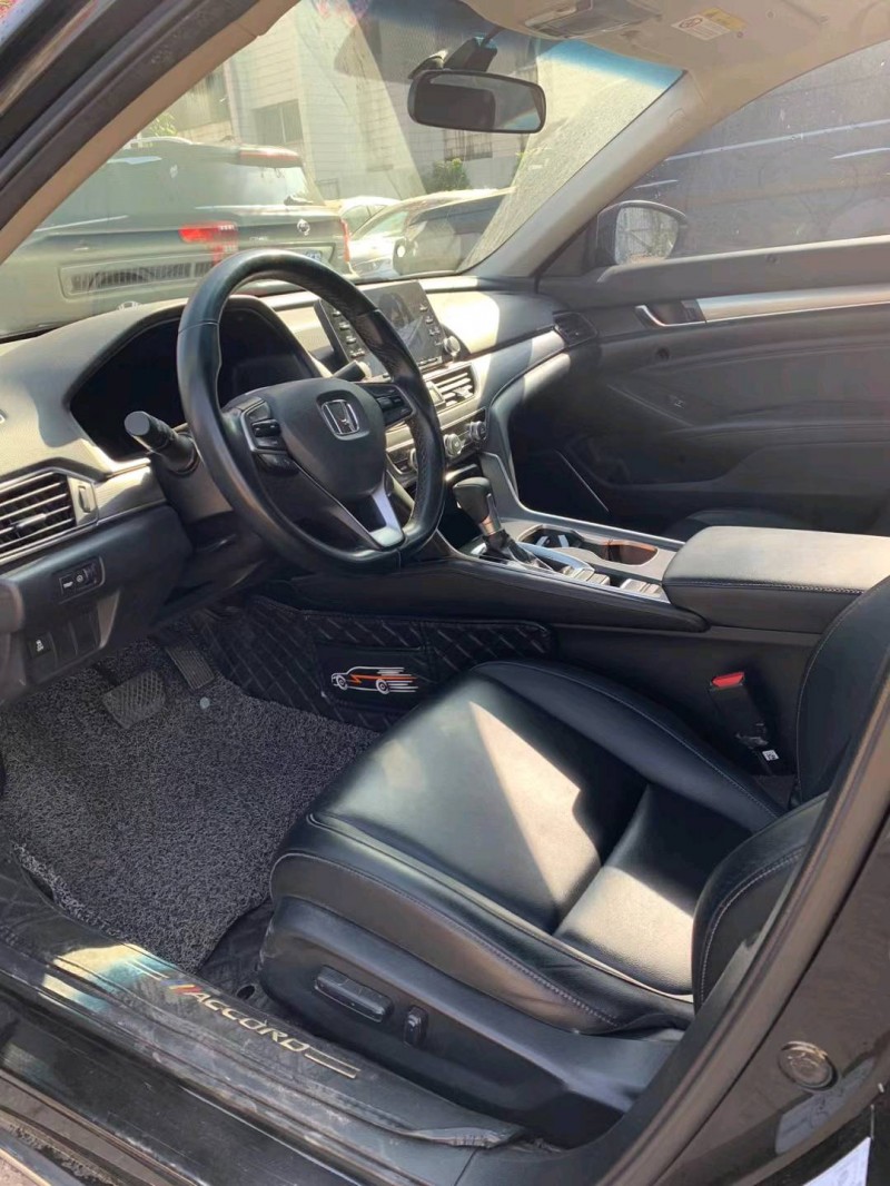 广州20年本田雅阁6